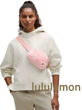 NWOT Lululemon Everywhere Plush Fleece Strawberry Milkshake Beltbag